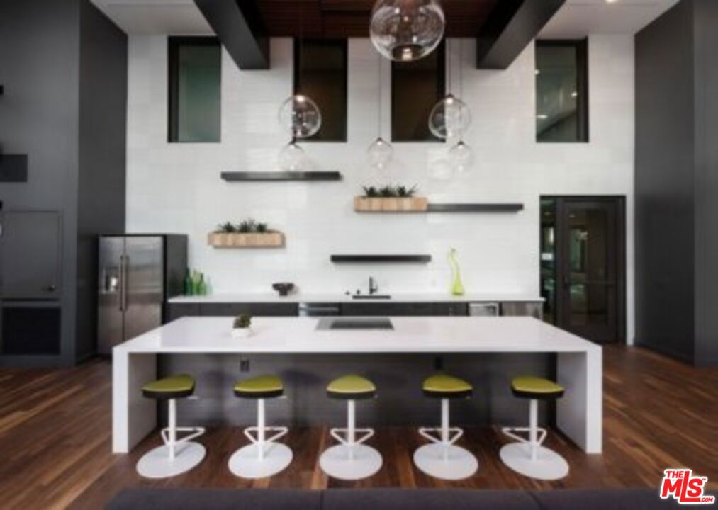 08b51687 9e47 44df Bcb3 Dbe186ef4626