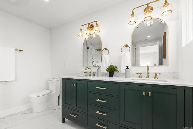 6802 MAURY DR, San Diego CA: https://media.crmls.org/mediaz/08b66526-8778-4640-933f-179b1e236d9d.jpg