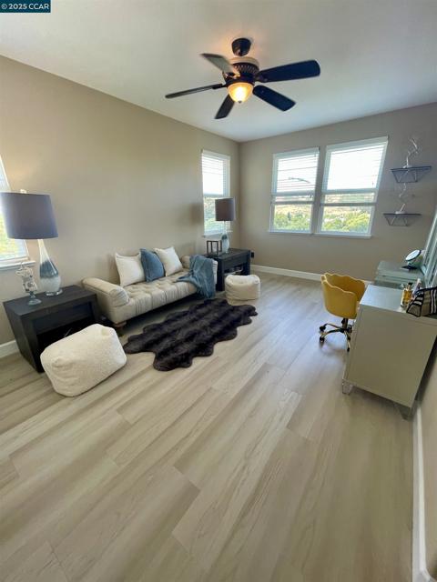 2365 Lansdowne Pl, Vallejo CA: https://media.crmls.org/mediaz/08b6718f-493a-4102-95e3-ade392ffdf9a.jpg