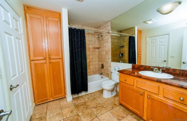 9860 Dale Ave, Spring Valley CA: https://media.crmls.org/mediaz/08b79ea9-c21b-4288-b636-ab3650c3b686.jpg
