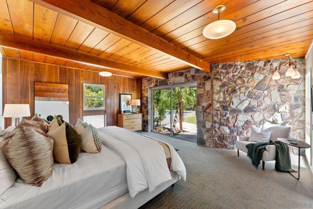 4936 Alzeda Drive, La Mesa CA: https://media.crmls.org/mediaz/08b96dda-2681-48a1-af61-9b2960961782.jpg