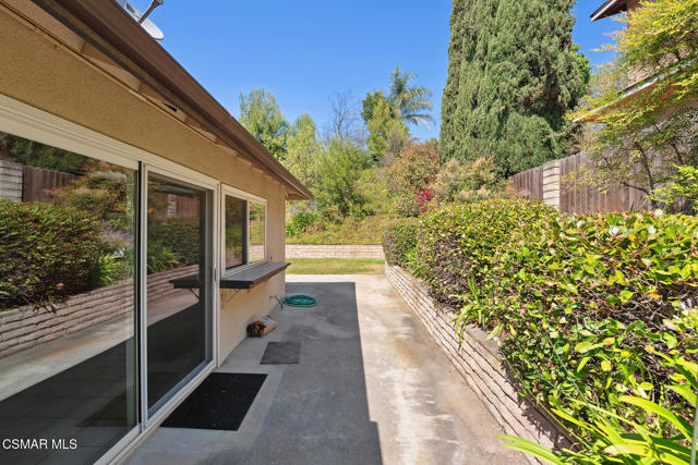 3034 Rollings Avenue, Thousand Oaks CA: https://media.crmls.org/mediaz/08b9a786-347a-4c26-ad44-441a72789e53.jpg