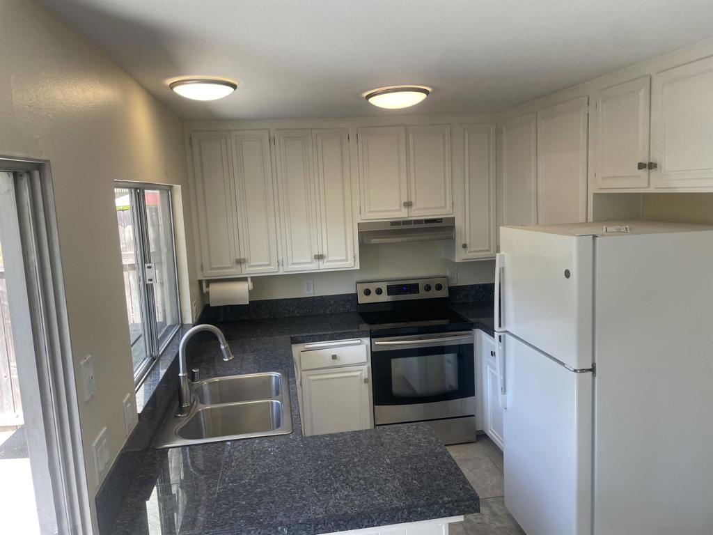3282 Berger Avenue - photo 6