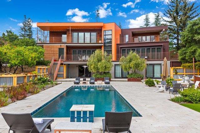 14835 Baranga Lane, Saratoga CA: https://media.crmls.org/mediaz/08ba9c2e-7f41-4456-9e40-81f74e26e4cc.jpg
