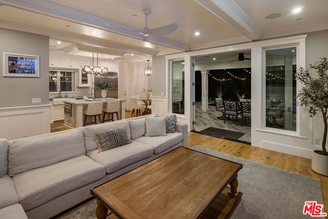 Image 27 of 35 For 5523 Longridge Avenue