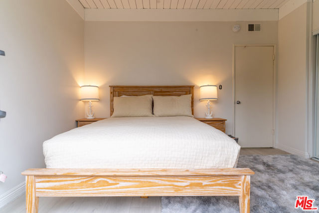 3900 PACIFIC Avenue, Marina del Rey CA: https://media.crmls.org/mediaz/08bb7232-1ee4-453c-91e7-985c77ecc472.jpg