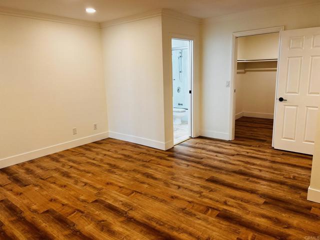 4587 Cove Drive, Carlsbad CA: https://media.crmls.org/mediaz/08bcde31-010e-4ad0-8190-6e667ae4a68a.jpg