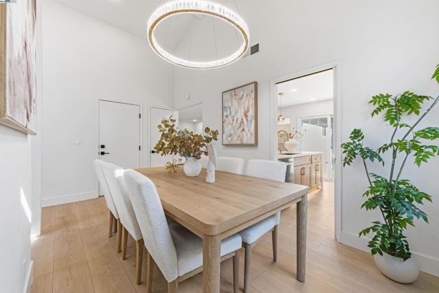 3790 Ruskin Pl, Fremont CA: https://media.crmls.org/mediaz/08be2679-d8ea-4d98-a140-f9f2fd0658a6.jpg