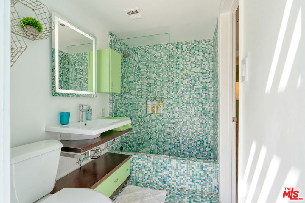 MLS #25620775 image #18