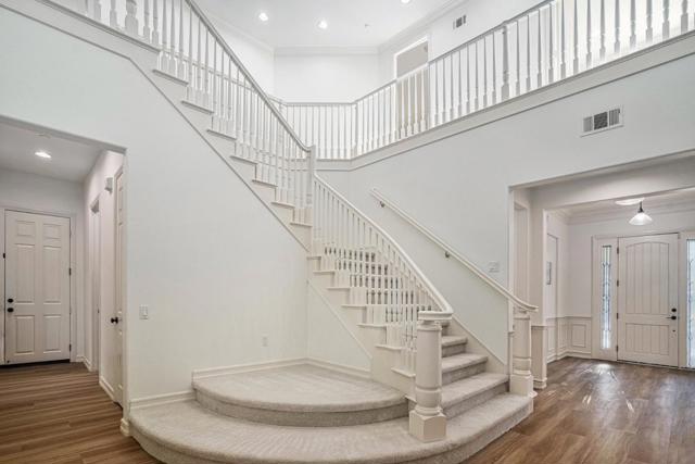 Image 4 of 60 For 817 Lynwood Drive