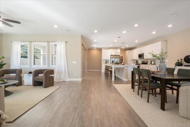 Detail Gallery Image 8 of 51 For 21644 Long Trot Dr, Escondido,  CA 92029 - 4 Beds | 3 Baths