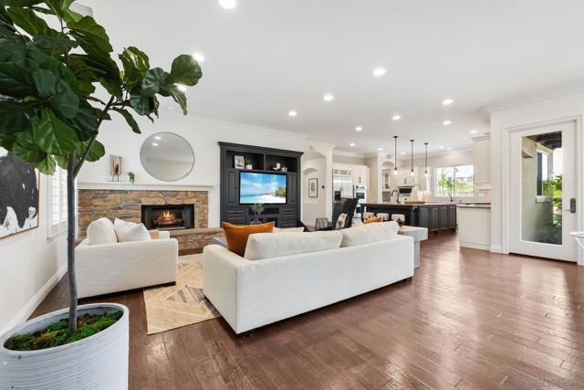 10263 Winecreek Ct, San Diego CA: https://media.crmls.org/mediaz/08c0b7f7-a709-4be1-8cc9-1d6fed8dacd9.jpg