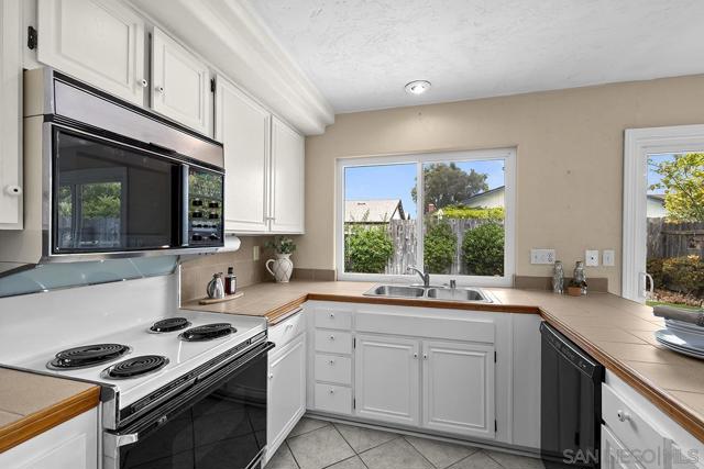 4456 Cather Avenue, San Diego CA: https://media.crmls.org/mediaz/08c162a6-9d69-492b-82d5-3d6d827879e2.jpg