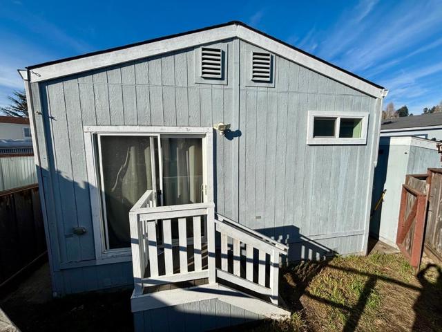 2711 Mar Vista Drive, Aptos CA: https://media.crmls.org/mediaz/08c17bf8-e492-48c5-a783-ab518c9c636b.jpg