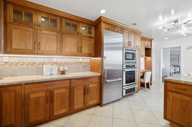 2684 Summit Drive, Burlingame CA: https://media.crmls.org/mediaz/08c21187-69f7-4ac8-b03b-5f08e2fe88d7.jpg