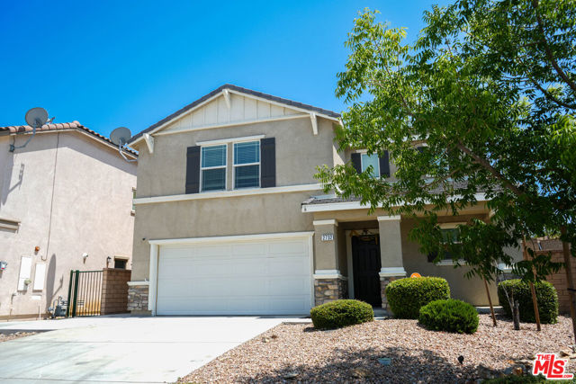 2732 Hemlock Road, Palmdale CA: https://media.crmls.org/mediaz/08c29a1b-f667-4552-b3a0-2c86fa1b0bc7.jpg