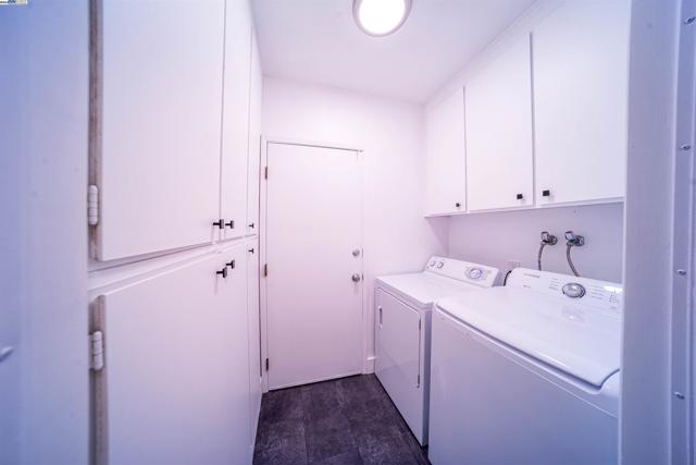 35459 Galen Pl, Fremont CA: https://media.crmls.org/mediaz/08c31f87-6177-4e79-981b-9b183b794dc8.jpg