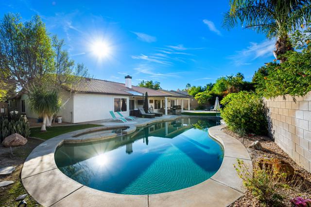 79788 Dandelion Drive, La Quinta CA: https://media.crmls.org/mediaz/08c44cc4-f49a-4adb-bf63-d67e5ff3055a.jpg