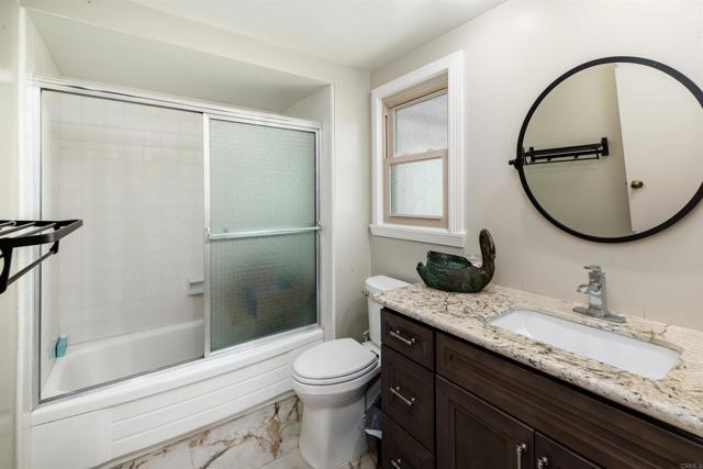 Detail Gallery Image 24 of 33 For 3621 Vista Campana #64,  Oceanside,  CA 92057 - 2 Beds | 2 Baths