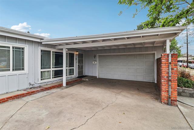1097 Wayside Ave, El Cajon CA: https://media.crmls.org/mediaz/08c4dac3-26f0-46f5-a29d-d7eff0a548b6.jpg