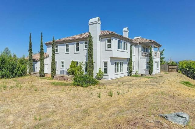 2791 Giorno Way, El Dorado Hills CA: https://media.crmls.org/mediaz/08c5d78a-cdaa-4c69-b88d-58077a437c85.jpg