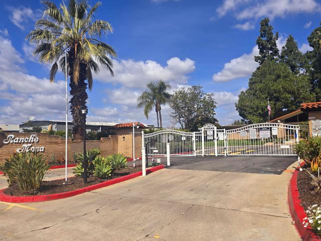 450 E Bradley Avenue, El Cajon CA: https://media.crmls.org/mediaz/08c63d82-c5dd-46ad-a1b1-38fea03e398b.jpg