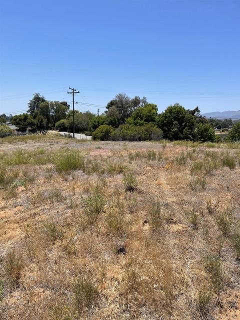 0 Knoll Park Ln, Fallbrook CA: https://media.crmls.org/mediaz/08c87366-6aa8-4f59-b805-22f7f3225e3a.jpg