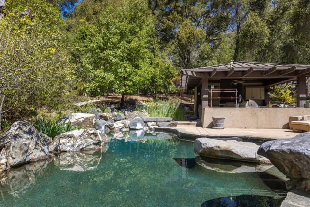7 Rumsen Trace, Carmel CA: https://media.crmls.org/mediaz/08c8d55c-c32d-4a39-96df-a415ac7b000f.jpg