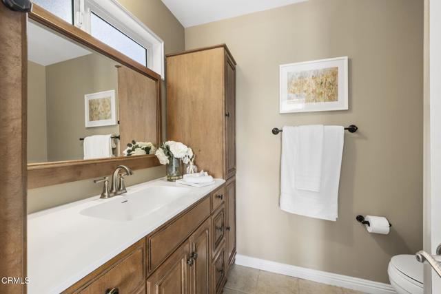 4915 Trend Terrace, La Crescenta CA: https://media.crmls.org/mediaz/08c97562-f6cb-450f-8fd3-10f9778bb200.jpg