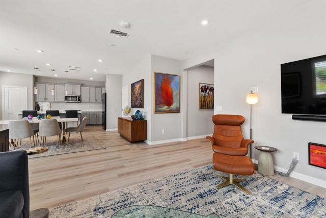 1518 Pepperwood Way, Oceanside CA: https://media.crmls.org/mediaz/08ca43e2-7052-4195-be8c-0f401a2e2ddc.jpg