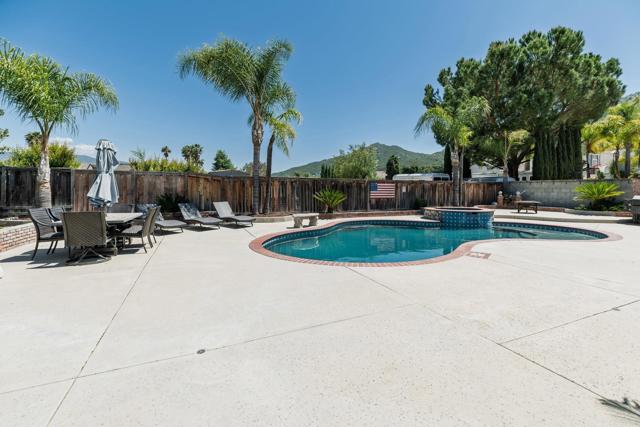 31061 Via Gilberto, Temecula CA: https://media.crmls.org/mediaz/08ca4bb9-f5e7-4f5e-b1e3-21634f12a7b6.jpg