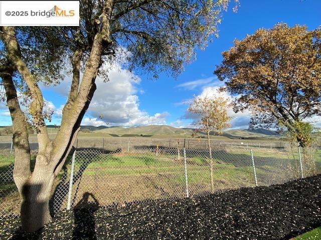 1832 Elkwood dr, Concord CA: https://media.crmls.org/mediaz/08cbbd89-6a71-46d7-aec7-2a2a6cf91bc6.jpg