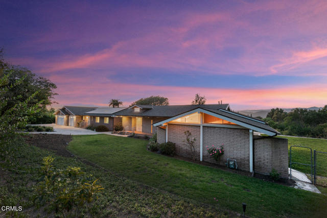 Detail Gallery Image 12 of 36 For 569 Valley Vista Dr, Camarillo,  CA 93010 - 7 Beds | 5/2 Baths