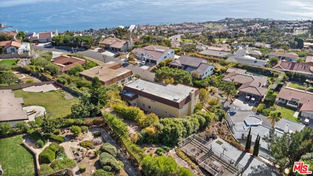 6461 Chartres Drive, Rancho Palos Verdes, California 90275, 4 Bedrooms Bedrooms, ,4 BathroomsBathrooms,Residential,For Sale,Chartres,25489123