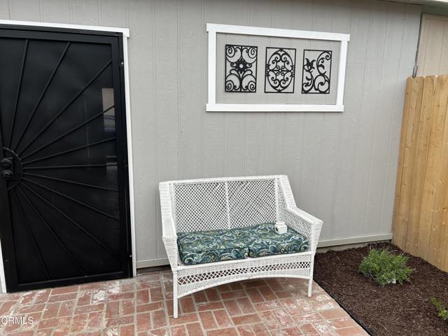 163 E Bowling Green, Port Hueneme CA: https://media.crmls.org/mediaz/08cde73f-6b10-4da0-880d-74493733a6ec.jpg