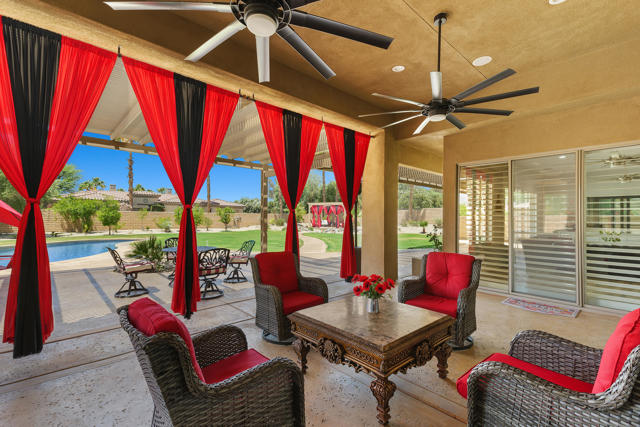 Image 33 of 44 For 78482 Bent Canyon Court