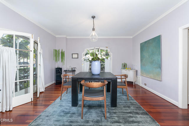 80 N Euclid Avenue, Pasadena CA: https://media.crmls.org/mediaz/08ce77aa-fa44-4a9d-adc0-9622af1e8e90.jpg