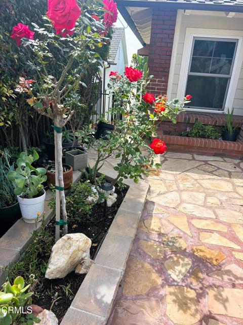 Detail Gallery Image 4 of 25 For 2346 Sunset Dr, Ventura,  CA 93001 - 3 Beds | 2 Baths