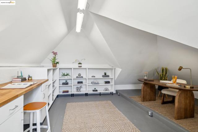 1143 Keith Ave, Berkeley CA: https://media.crmls.org/mediaz/08d10833-1d13-40e6-a9f0-def1af89b1a6.jpg