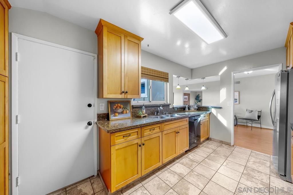 3086 Mercer Lane - photo 16