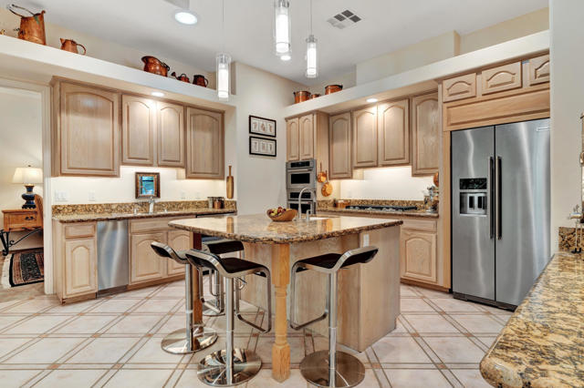 47 Mission Palms Drive E, Rancho Mirage, CA 92270