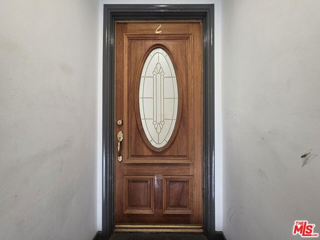 1635 S Beverly Glen Boulevard, Los Angeles CA: https://media.crmls.org/mediaz/08d2b22d-132e-4fbd-8a35-8a011e366628.jpg
