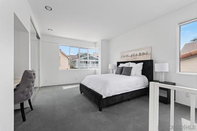 Image 33 of 50 For 25 Green Turtle Rd