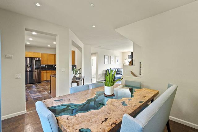 978 Martin Trail, Daly City CA: https://media.crmls.org/mediaz/08d3a0d1-24e7-4a75-8bcb-74a88c6611de.jpg