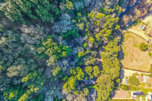 27631 Schulte Road, Carmel CA: https://media.crmls.org/mediaz/08d3c5b0-164f-4683-bfba-fcf7a328fcf1.jpg