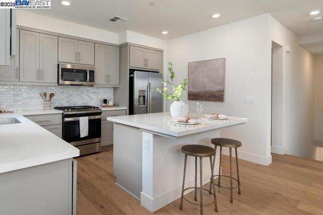 37468 Bowline Rd, Newark CA: https://media.crmls.org/mediaz/08d3defd-1e7e-46a3-8b4f-268cb33f41b4.jpg