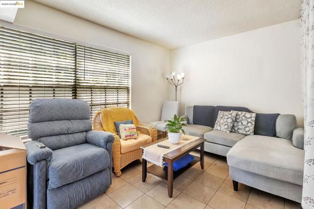 745 Reseda Drive, Sunnyvale CA: https://media.crmls.org/mediaz/08d4099f-209f-4970-a95b-e9ff64cb4ef6.jpg