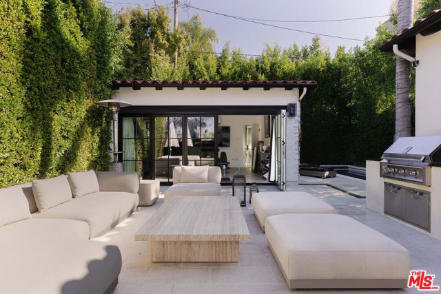 Image 27 of 41 For 408 Westbourne Drive