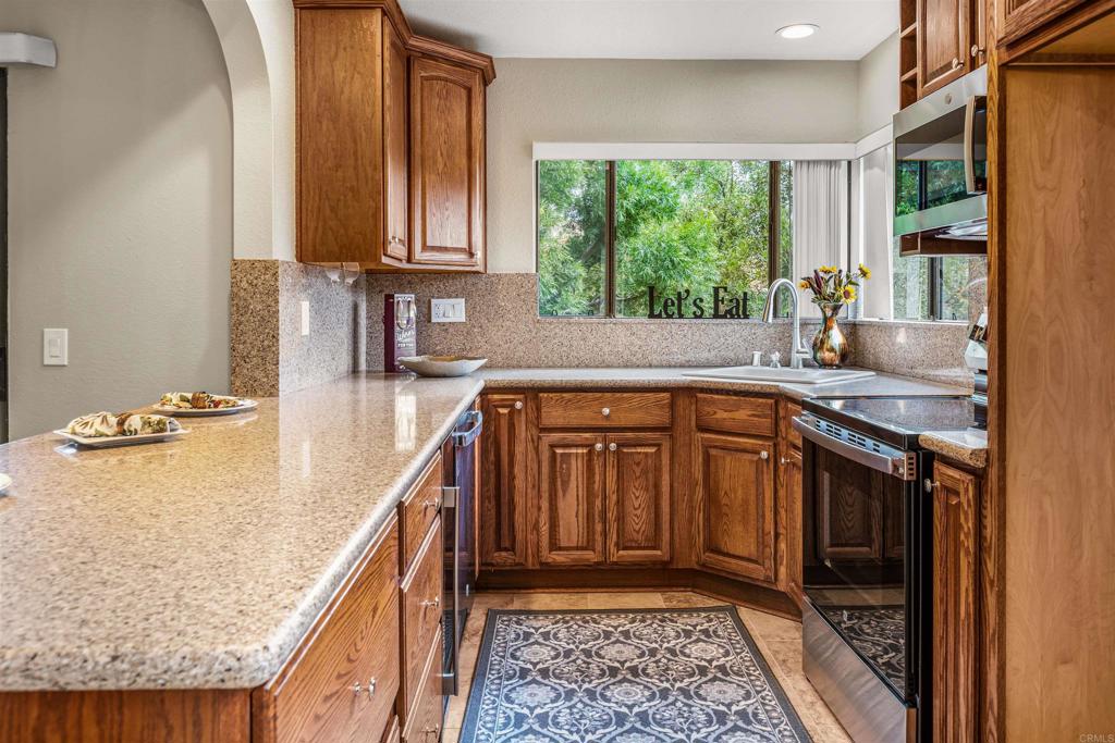 17627 Pomerado Rd - photo 9