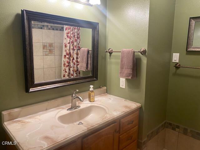 2204 Antelope Avenue, Ventura CA: https://media.crmls.org/mediaz/08d62743-1496-4b00-8d9b-e5e73a5823ed.jpg